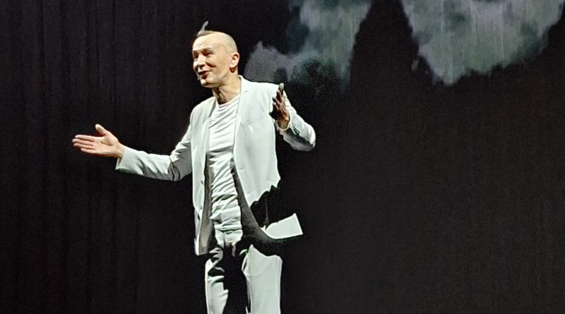 UN TRIONFO LO SPETTACOLO ” SOLO” DI ARTURO BRACHETTI AL TEATRO ARISTON DI SANREMO