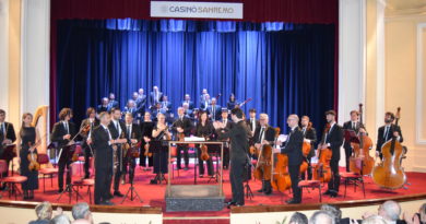 STRAORDINARIO CONCERTO DELL’ORCHESTRA SINFONICA DI SANREMO DIRETTA DAL M° OLIVER COPE AL TEATRO DEL CASINO’ (VIDEO E FOTO) STRAORDINARIO CONCERTO DELL’ORCHESTRA SINFONICA DI SANREMO DIRETTA DAL M° OLIVER COPE AL TEATRO DEL CASINO’ (VIDEO E FOTO)
