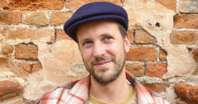 LO SCRITTORE ORSO TOSCO AL CASINO’ CULTURAE FESTIVAL DI SANREMO