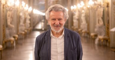 “IL GRANDE RACCONTO DELLA GEOMETRIA” AL TEATRO CAVOUR DI IMPERIA