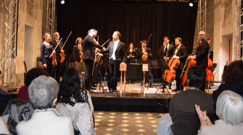 SUCCESSO PER L’ORCHESTRA SINFONICA DI SANREMO IN CONCERTO “IL BAROCCO (QUASI) SENZA VIVALDI”ALLA PIGNA (VIDEO E FOTO) SUCCESSO PER L’ORCHESTRA SINFONICA DI SANREMO IN CONCERTO “IL BAROCCO (QUASI) SENZA VIVALDI”ALLA PIGNA (VIDEO E FOTO)