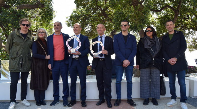 I CAMPIONI VINCENZO NIBALI E FILIPPO POZZATO AL “WALK OF FAME” SULLA PISTA CICLABILE DI SANREMO (FOTO)