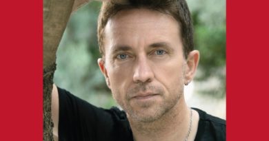 SANREMO – CANZONI PER LA PACE CON ANDREA SCANZI AL TEATRO DEL CASINO’