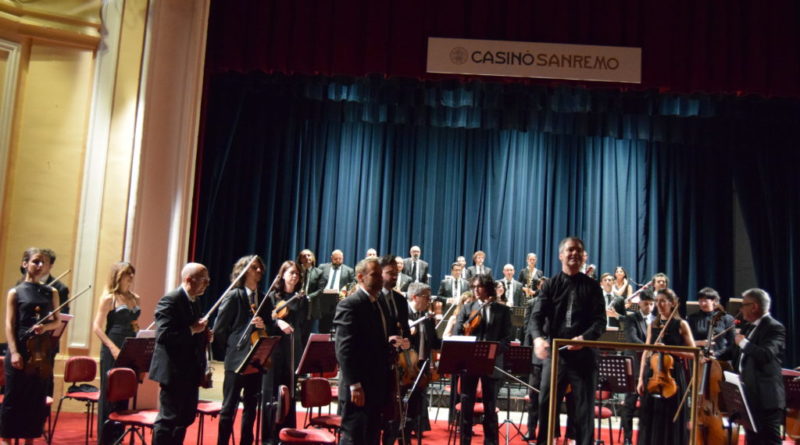 SUCCESSO PER L’ORCHESTRA SINFONICA DI SANREMO E IL PIANISTA BRASILIANO ESTEFAN VERGARA IATCEKIW