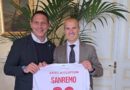 SANREMO – L’AS MONACO TRAMITE LA VIRTUS CONSEGNA ALL’ASSESSORE SINDONI LA MAGLIA CELEBRATIVA