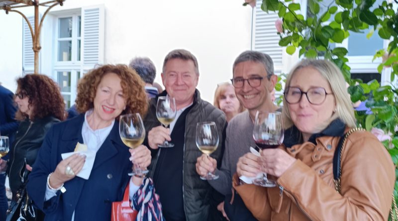 MARIAPIA VELADIANO SARA’ LA PROTAGONISTA DEL DOPPIO APPUNTAMENTO NEL FESTIVAL LETTERARIO CERVO IN BLU