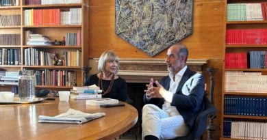 GRANDE SUCCESSO PER LA DOCENTE SANREMESE LUCINDA BUJA AL CASTELLO DI PERNO