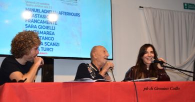 PAOLA TURCI IN CONFERENZA STAMPA – PREMIO TENCO 2026 ALLA CARRIERA (VIDEO E FOTO)
