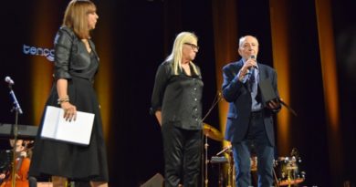 PREMIO TENCO 2026 – PREMIO YORUM 2026 A JUAN CARLOS “FLACO” BIONDINI (VIDEO E FOTO)